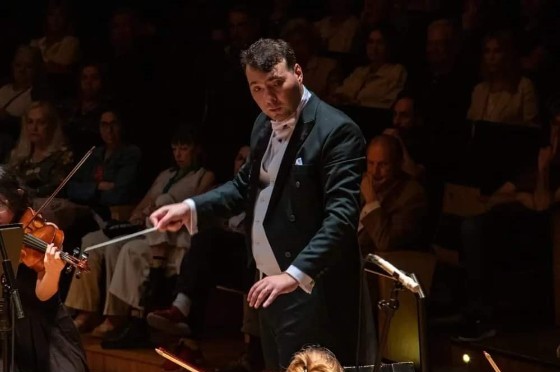 Actuación en vivo 3